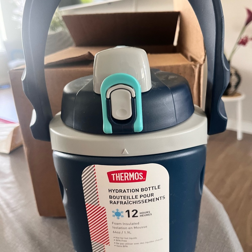 Thermos Blue and Gray Insulated Water Bottle